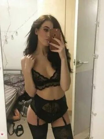 Проститутка Николь